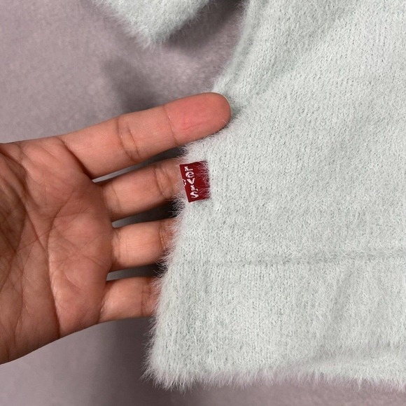 Levi's Crop Top Size Medium Mint Green Fuzzy Button Up Short Sleeve Cozy - Picture 11 of 11